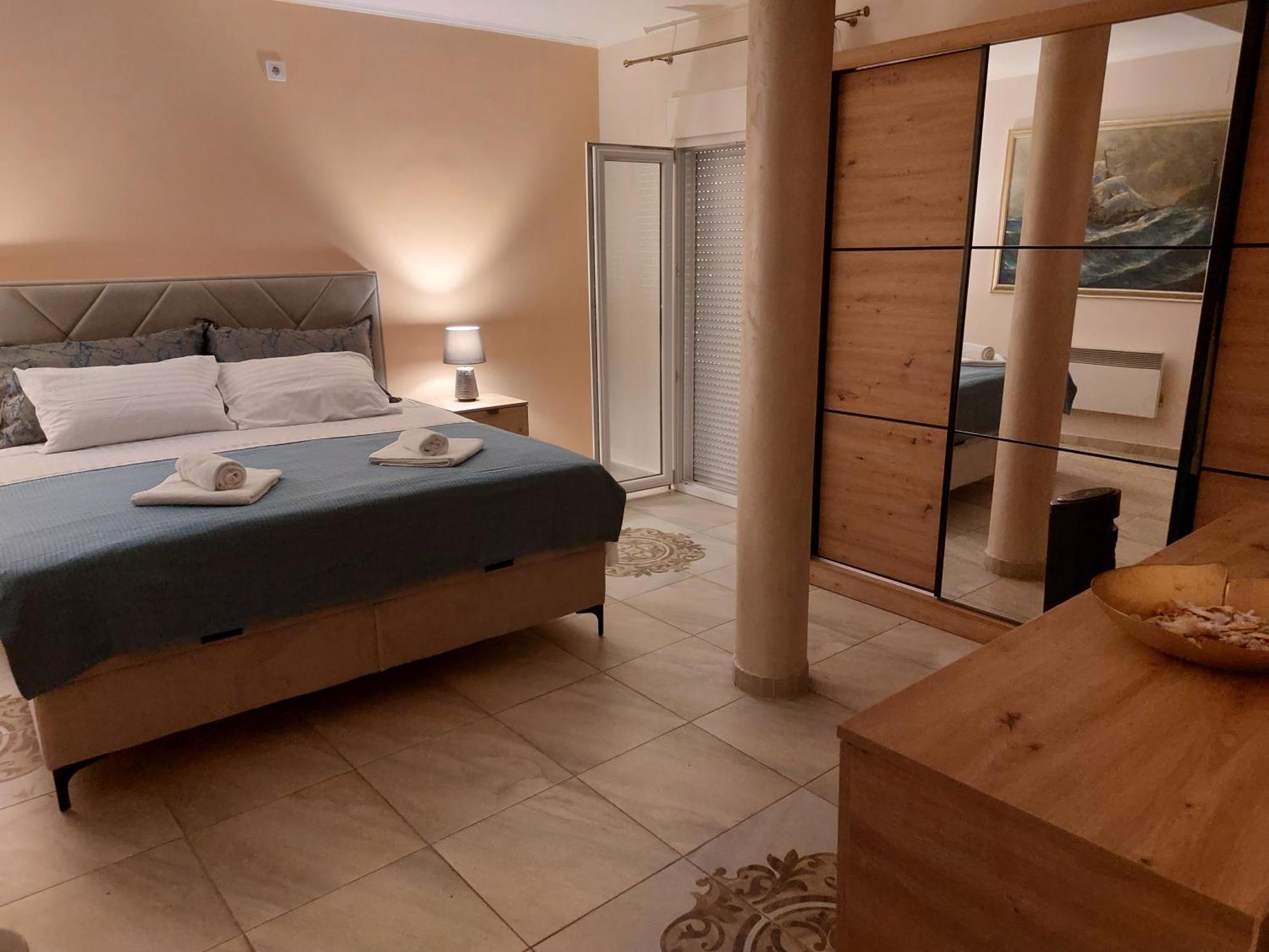 מלון פודגוריצה Apartman Sicilija מראה חיצוני תמונה